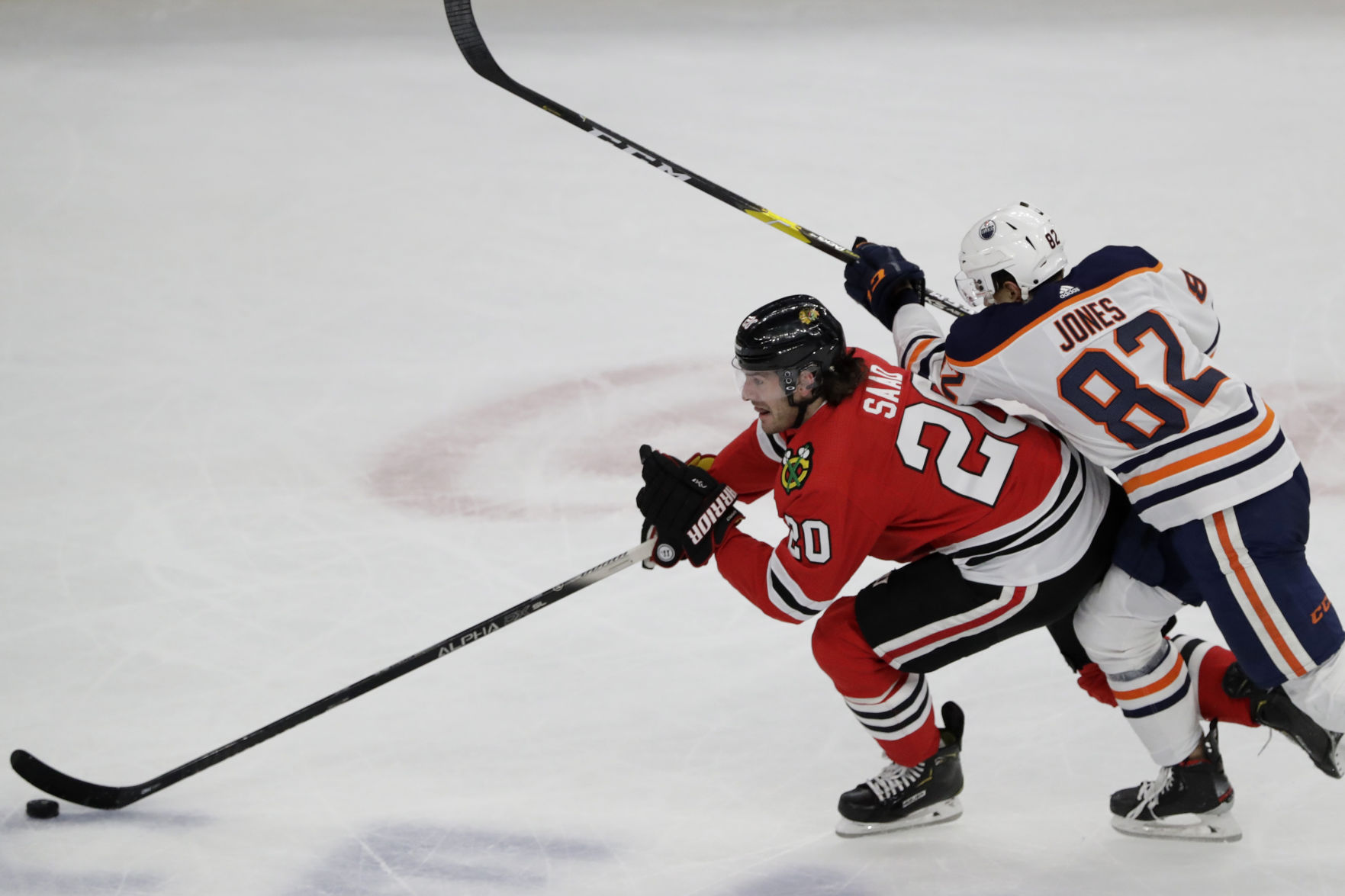 APTOPIX Oilers Blackhawks Hockey